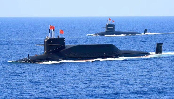 Çin’den dünyaya gözdağı! Denizaltından balistik füze fırlattı