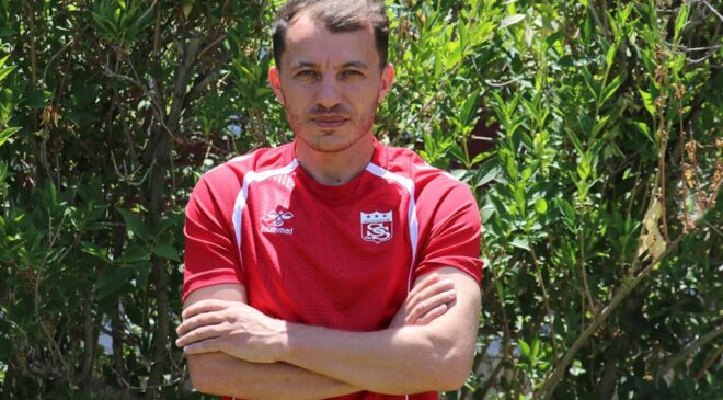 Ziya Erdal, 17 yıl formasını giydiği takıma antrenör olarak geri döndü