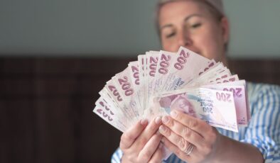 Emeklilerin merakla bekliyordu! İşte zamlı maaşların ödeneceği takvim