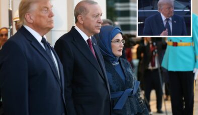 Trump, mehter marşını “OK” işaretiyle onayladı