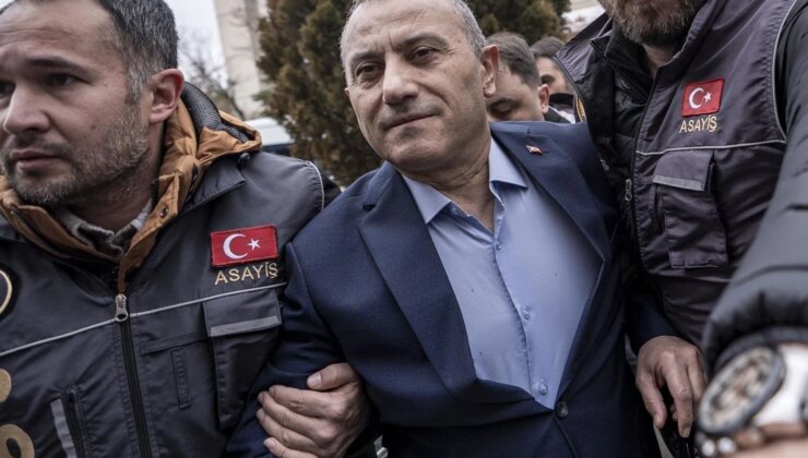 Eski Vali işkenceci çıktı! Sosyal medya kullanıcısına neler yaptırmış neler