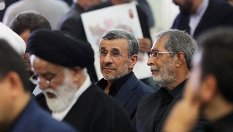İran eski Cumhurbaşkanı Ahmedinejad, Hamaney’i anma programında görüntülendi