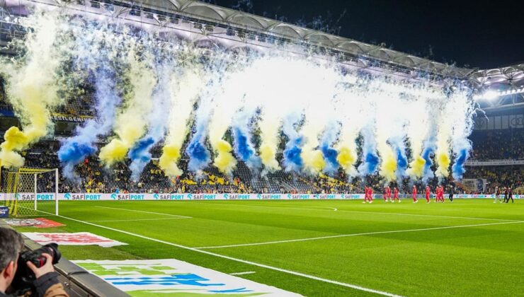 Fenerbahçe pastanın üzerine kremayı döküyor! Bir yıldız daha