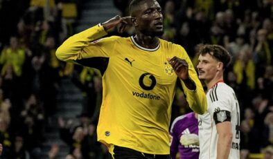 Fenerbahçe’ye Borussia Dortmund’dan beklediği haber geldi