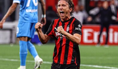 41 yaşındaki Modric’ten bir yeni imza daha