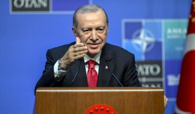 Cumhurbaşkanı Erdoğan’dan Yunan gazeteciye: Gözlerinden tanırız
