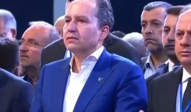 Hamaney’in cenaze töreninde Erbakan gözyaşlarını tutamadı