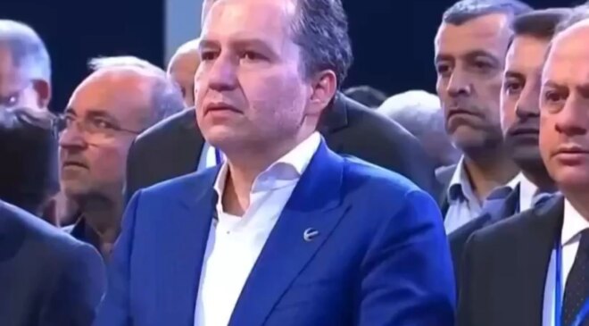 Hamaney’in cenaze töreninde Erbakan gözyaşlarını tutamadı