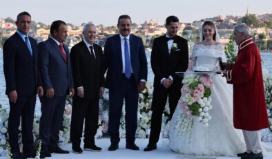 Fenerbahçe’nin yıldızı İsmail Yüksek dünya evine girdi, şahitliğini iki başkan yaptı