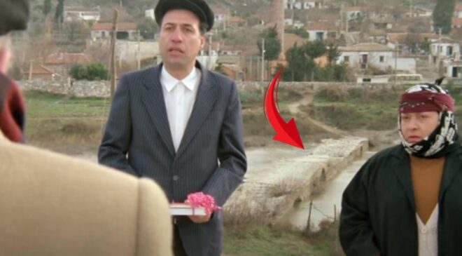 Kemal Sunal’ın “İnatçı” filmine ev sahipliği yapan tarihi taş köprüyü yaktılar