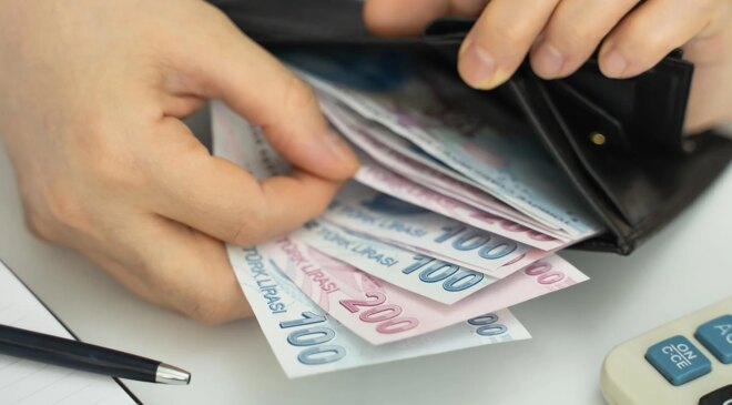 İndirim beklerken sürpriz zam! Akaryakıtta tabela yine değişiyor
