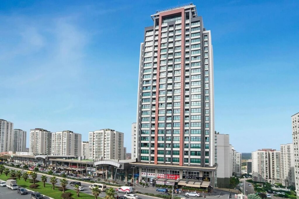 İstanbul'daki Ünlü Otel Rekor Fiyata Satışa Çıkarıldı