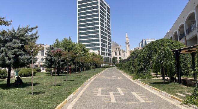 Gaziantep ve Şanlıurfa’da sıcak hava etkili oluyor
