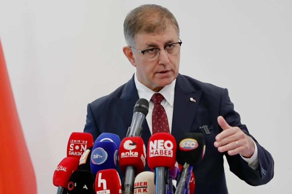 Cemil Tugay'dan AK Parti iddialarına yalanlama