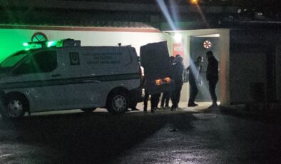 Şanlıurfa’da otomobil şarampole devrildi: 3 ölü, 1 yaralı