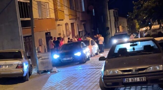 Eskişehir’de iki grup arasında taşlı sopalı kavga: 1’i polis 7 yaralı
