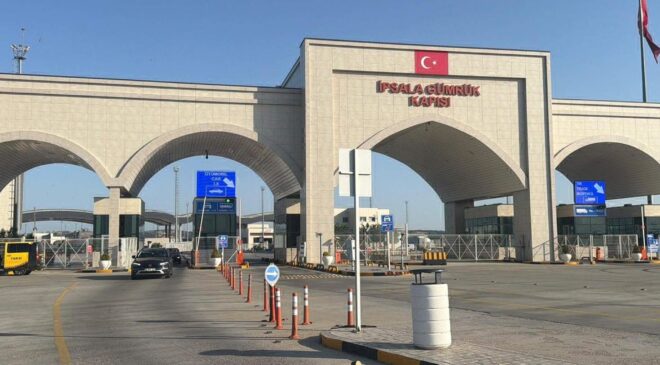 Komşudaki eylem sınır kapılarını durdurdu: Giriş-çıkışlar sınırlandırıldı