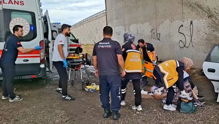 Bursa’da köprülü kavşakta feci kaza: 3 ölü, 2 ağır yaralı