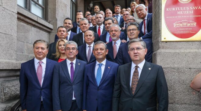 91 vekille ana muhalefet olan Yeni Parti’ye 10  milletvekilinin daha katılacağı iddia edildi