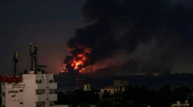 Yemen’in Hudeyde kentinde şiddetli patlamalar meydana geldi