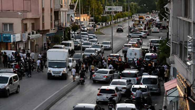 Adana’da husumetlilerin silahlı çatışmasında yoldan geçen genç vurularak öldü