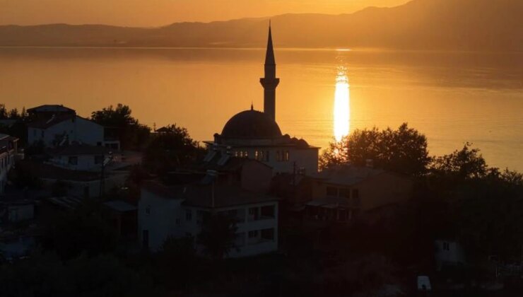 Manzara hayran bıraktı! Görüntü İzmir ve Çanakkale değil doğudan