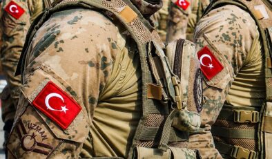 Uzman erbaş kanunu yasalaştı! Sözleşmeli erlere kamuda istihdam imkanı