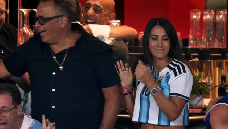 Messi’nin eşi tribünde gözyaşlarına boğuldu! Arjantin’in son dakika golü ardından büyük duygusal patlama