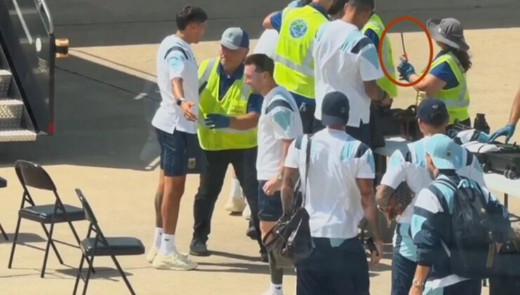 Messi’nin neden gülme krizine girdiği belli oldu! Takım arkadaşının valizinden çıktı