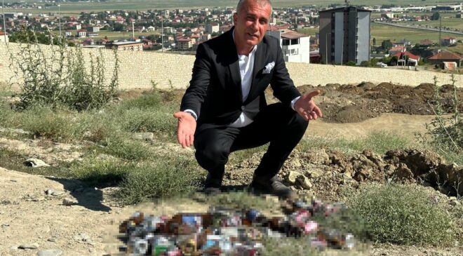 Mezarlıkta skandal görüntüler! Alkol alıp bakın ne yaptılar