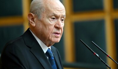 Bahçeli, futbolcu Merih Demiral’ı kabul etti