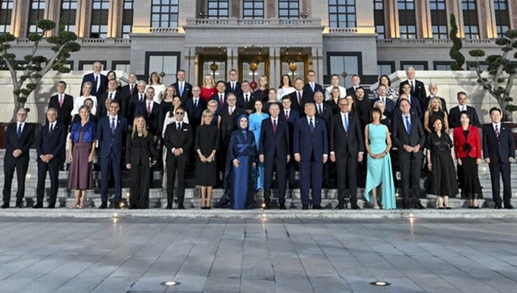 Külliye’de tarihi NATO resepsiyonu: Liderler aile fotoğrafı çekimine katıldı