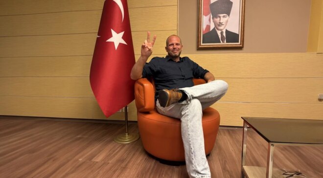 NATO Zirvesi’nde tartışma yaratan kare! Özür dileyip apar topar sildi