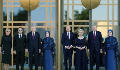 NATO Zirvesi’ne katılan liderler ve first ladyler şıklıkta yarıştı