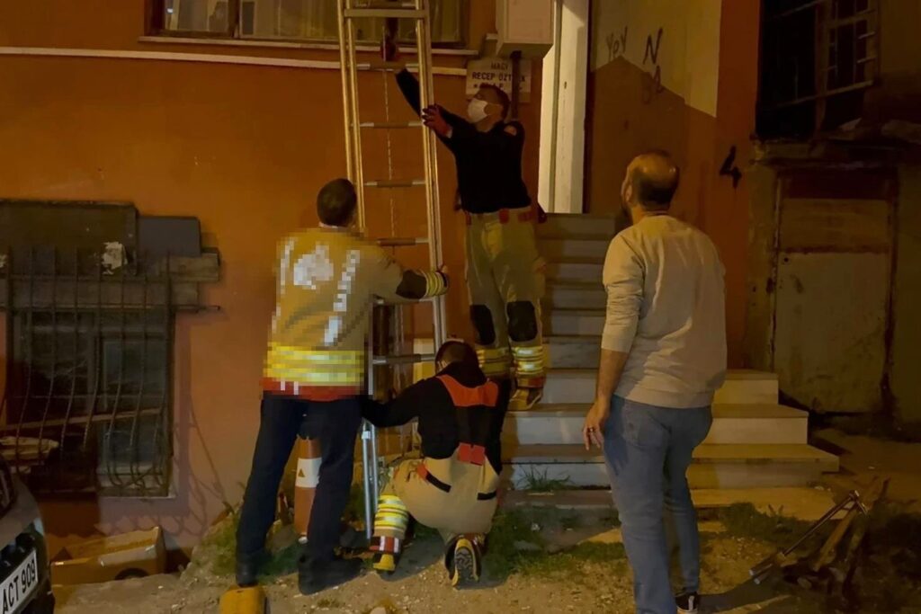 Aydın'da yalnız yaşayan adam evinde ölü bulundu