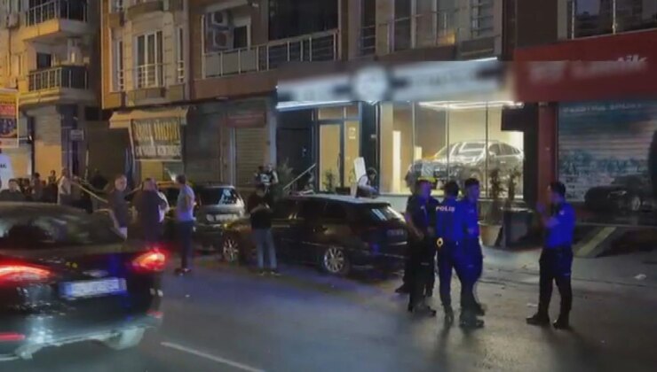 Eyüpsultan’da oto galeriye silahlı saldırı: 2’si ağır 4 yaralı