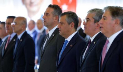 Özgür Özel ‘A Takımı’nı belirledi! İşte Yeni Parti’nin MYK’sı