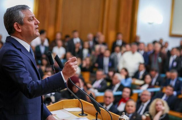 Özgür Özel ile yeni partiye geçecek vekiller belli oldu! İşte isim isim o liste