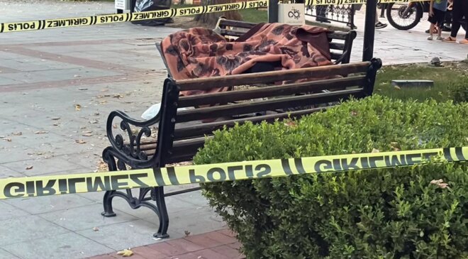 Çorlu’da bir kişi parkta ölü bulundu