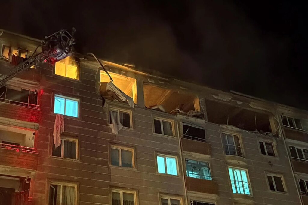 Tekirdağ'da apartman patlaması: 1 ölü