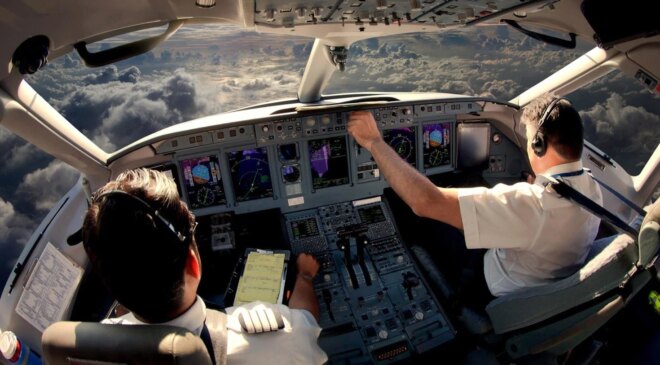 Pilot maaş bordrosunu paylaştı! Kazancı dudak uçuklattı