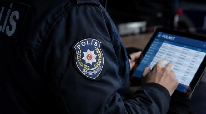 Gözaltındaki polislerin kirli ağı deşifre oldu! Vatandaşın tüm mahremini çeteye sunmuşlar