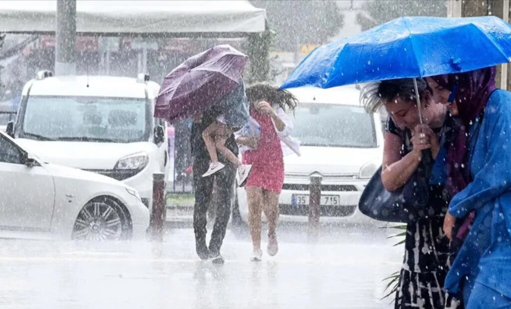 Meteoroloji'den 10 il için 'sarı kodlu' sağanak uyarısı