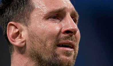 Takımını çeyrek finale taşıyan Messi, maç sonunda mutluluktan ağladı