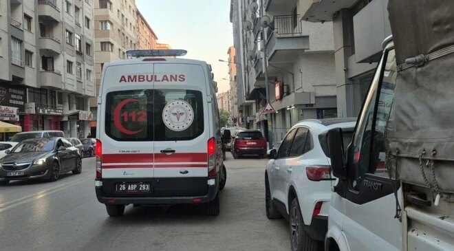 Kolonya içen şahıs hastanelik oldu