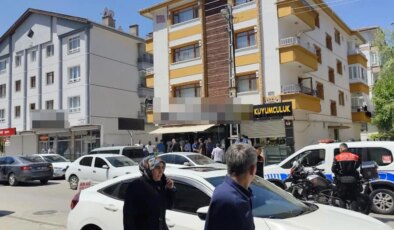 Kuyumcu soyguncusu 2 saatte yakalandı: İnternetten ‘Soygun nasıl yapılır’ araştırması yapmış