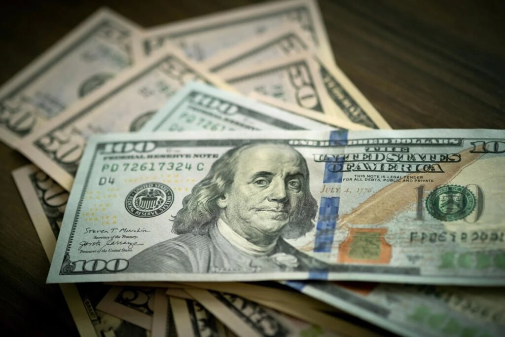 Merkez bankaları dolar rezervlerini azaltmayı planlıyor