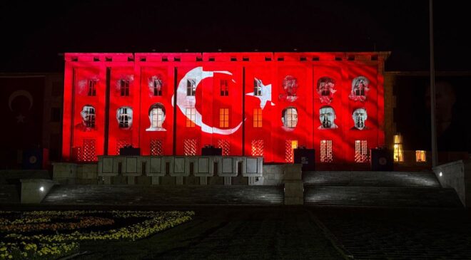 TBMM’de 15 Temmuz’a özel mapping gösterisi
