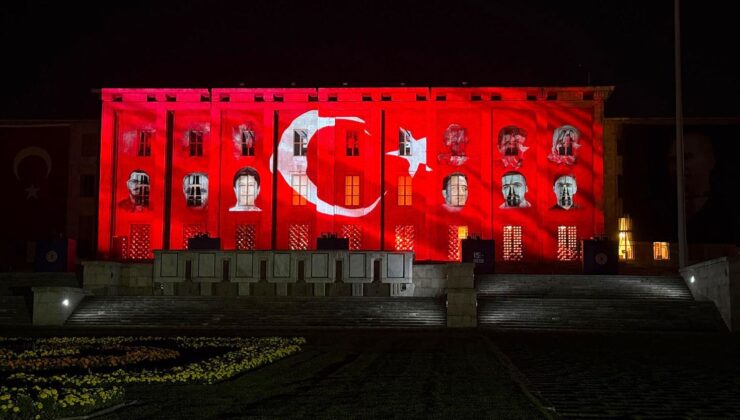 TBMM’de 15 Temmuz’a özel mapping gösterisi