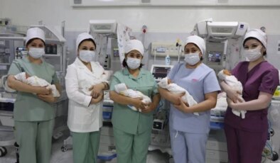 Özbekistan’da nadir görülen mucize: 32 yaşındaki kadın beşiz dünyaya getirdi